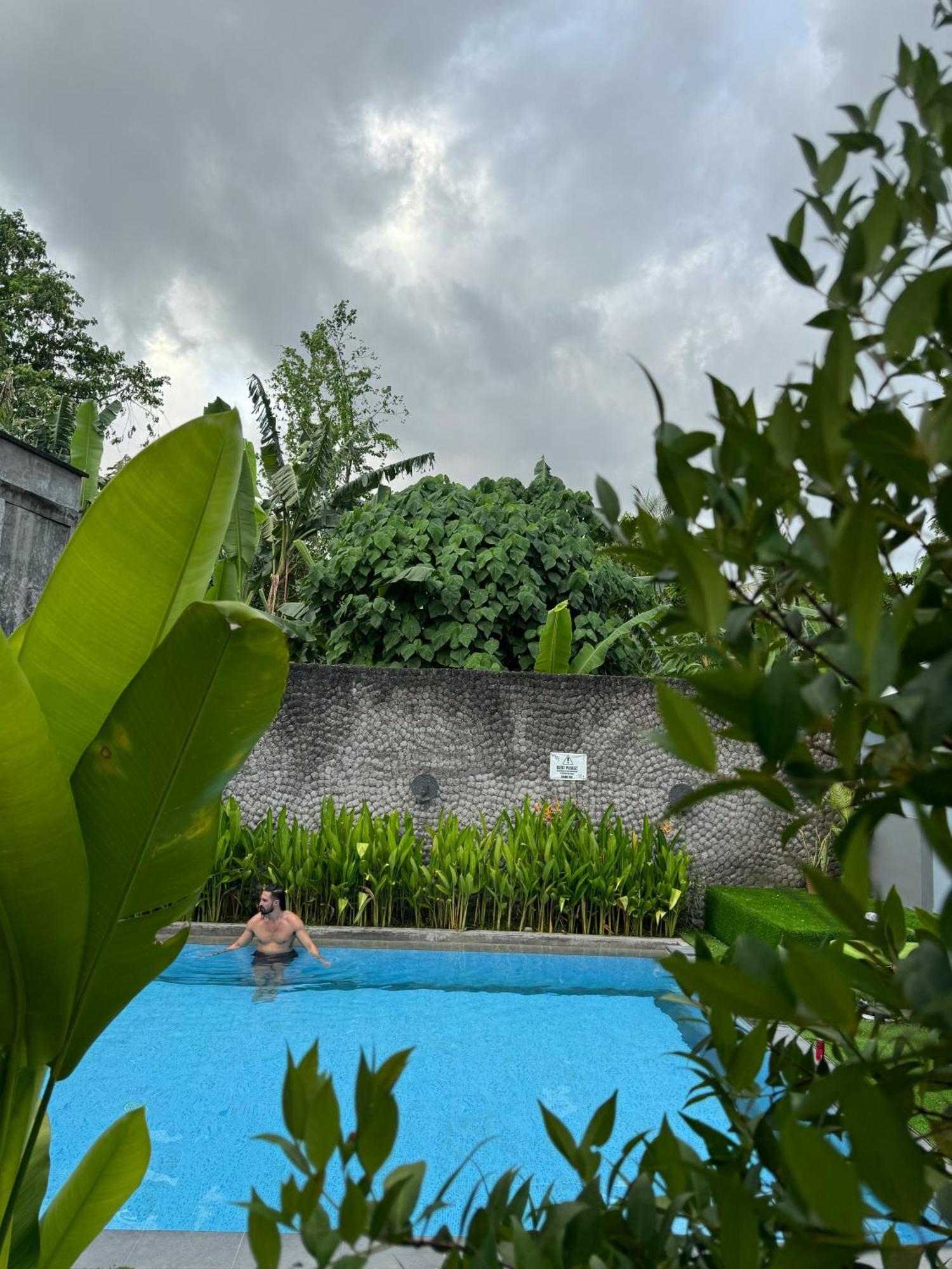 The Jungle Hostel Canggu Exterior foto